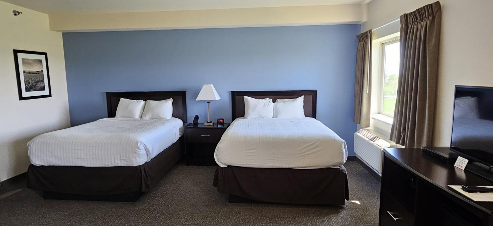 Cobblestone & - Hotel 2*