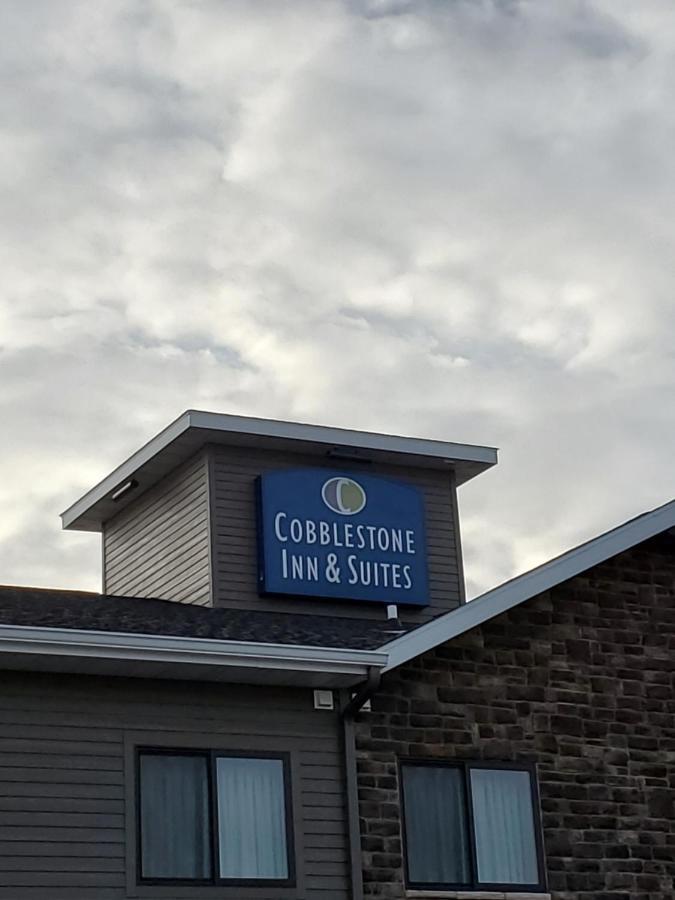 Cobblestone & - Hotel 2*